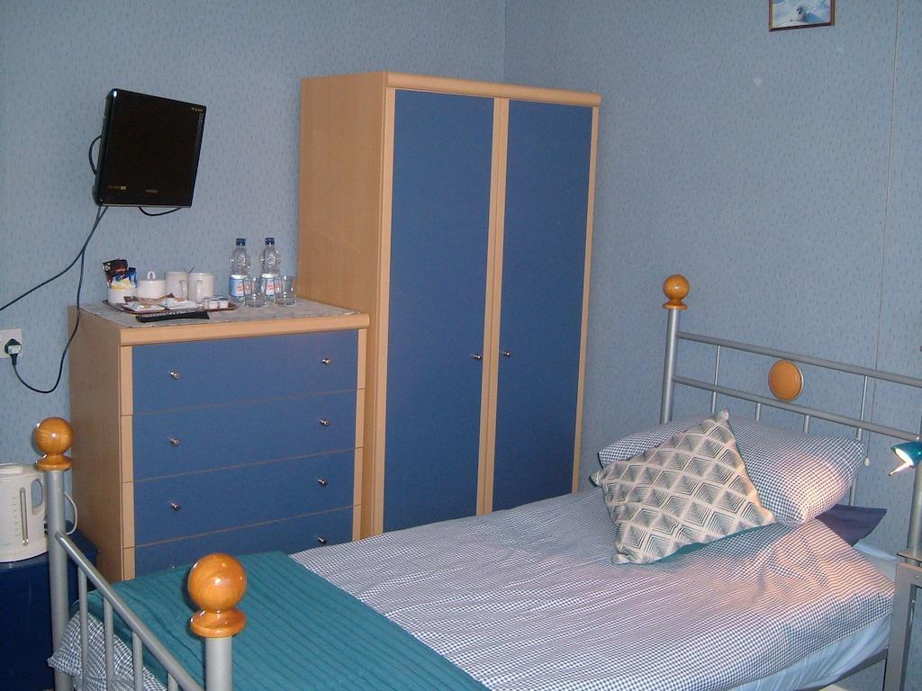 Tremains Guest House Bridgend  Værelse billede